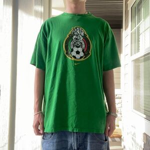 Nike Men's Green T-shirt